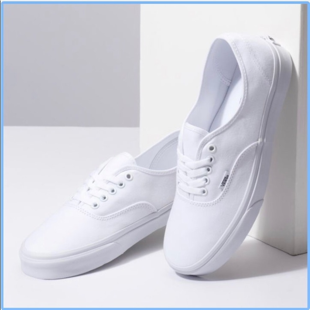 Men’s White Vans